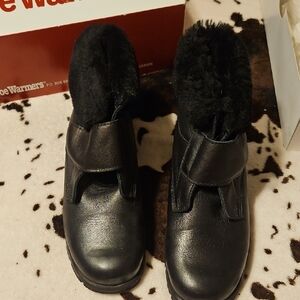 Women's Black Ankle Boots with Faux Fur Lining